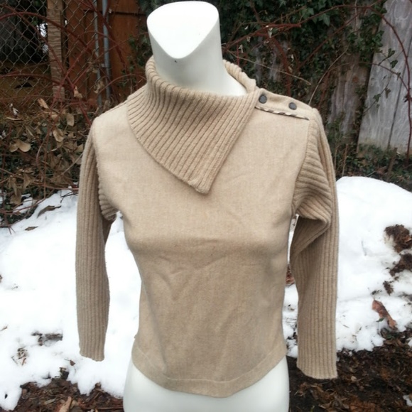 Burberry Tops - Burberry 3/4 sleeve pullover top/sweater XS EUC